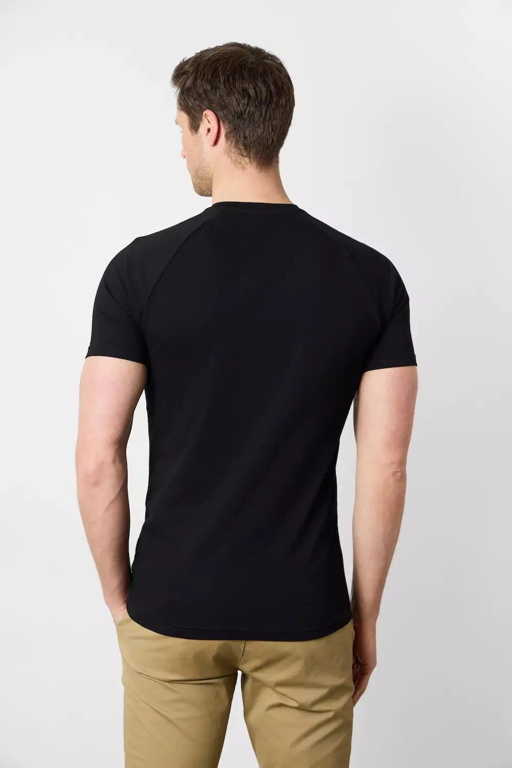 Athletic Fit T-Shirt in Black - TAILORED ATHLETE - USA