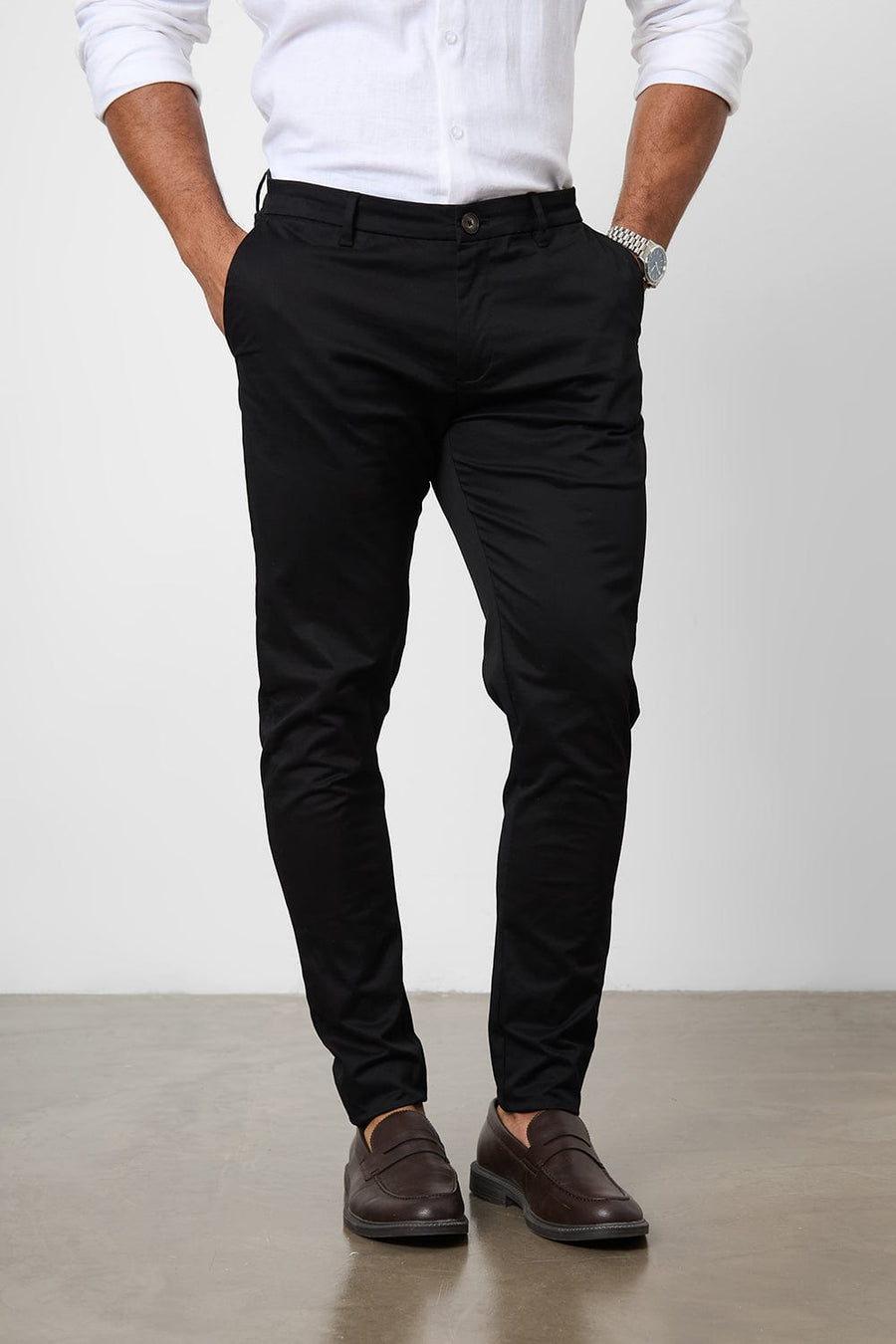 Athletic Fit Cotton Stretch Chino Pants in Black - TAILORED ATHLETE - USA