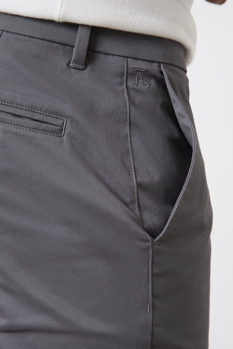 パンツ IM MEN baggy chino slacks charcoal grey Men's Dark Grey Loose Baggy Fit Solid Chino Trousers Non