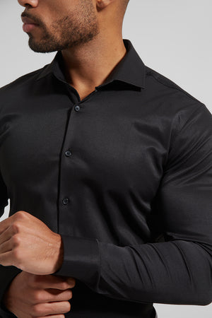 Cutaway Collar Twill Shirt in Black - TAILORED ATHLETE - USA
