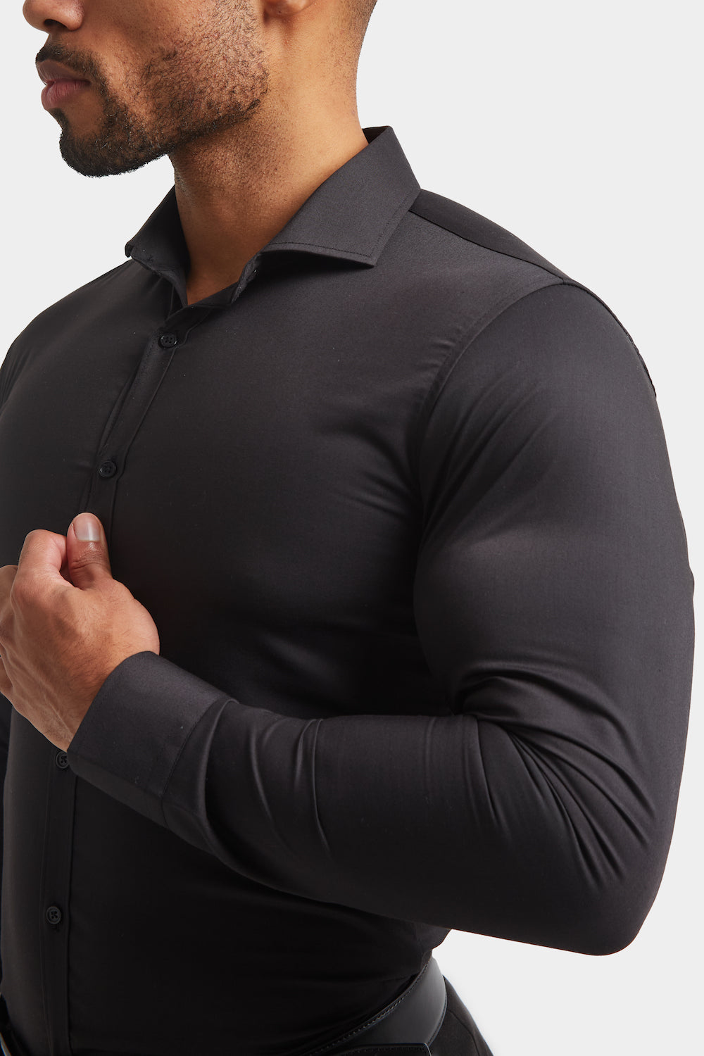 Athletic Fit V-Neck in Black - TAILORED ATHLETE - USA