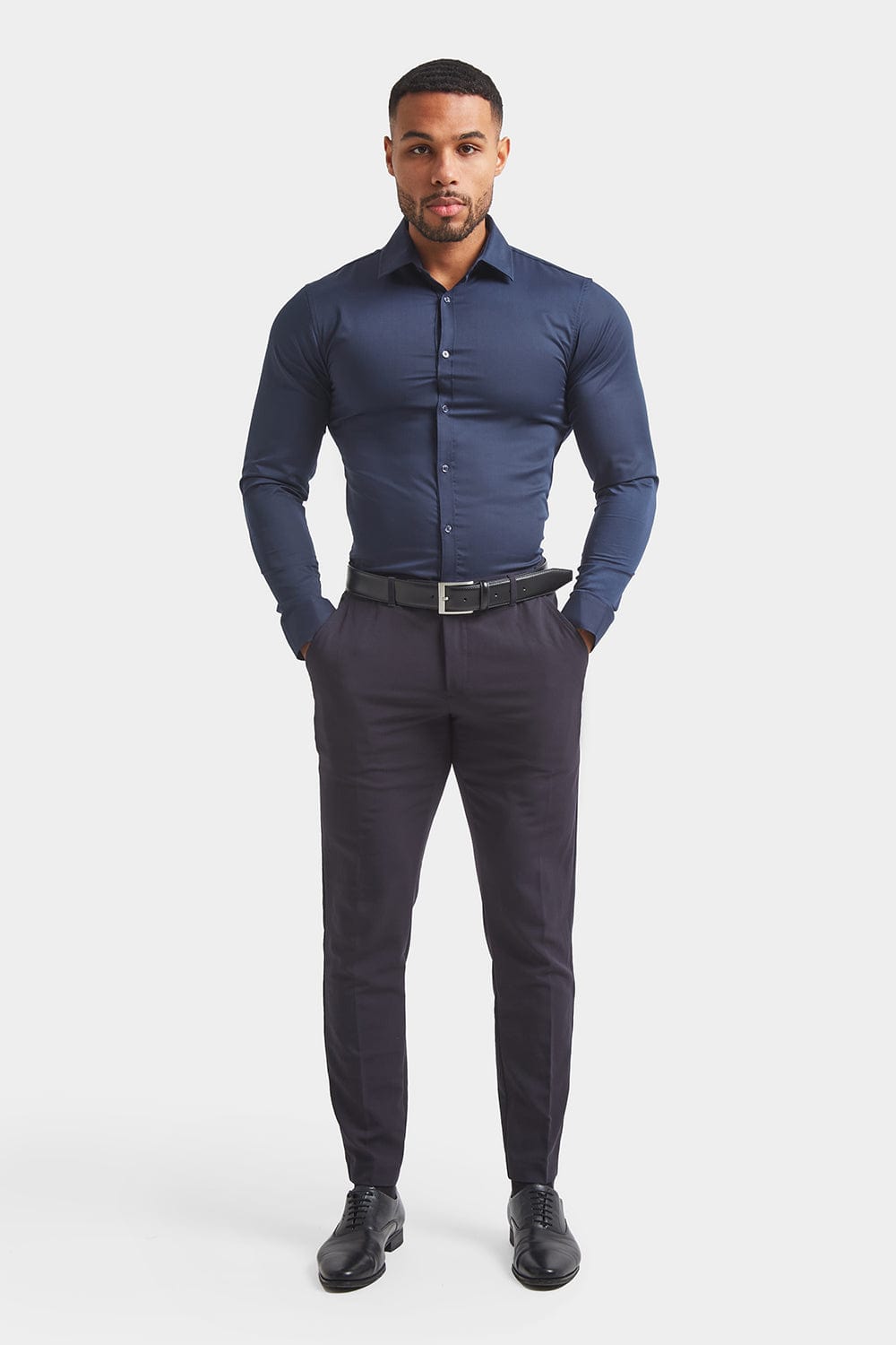 Athletic Fit Dress Shirt in Navy