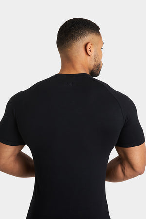 Everyday Henley T-Shirt in Black - TAILORED ATHLETE - USA