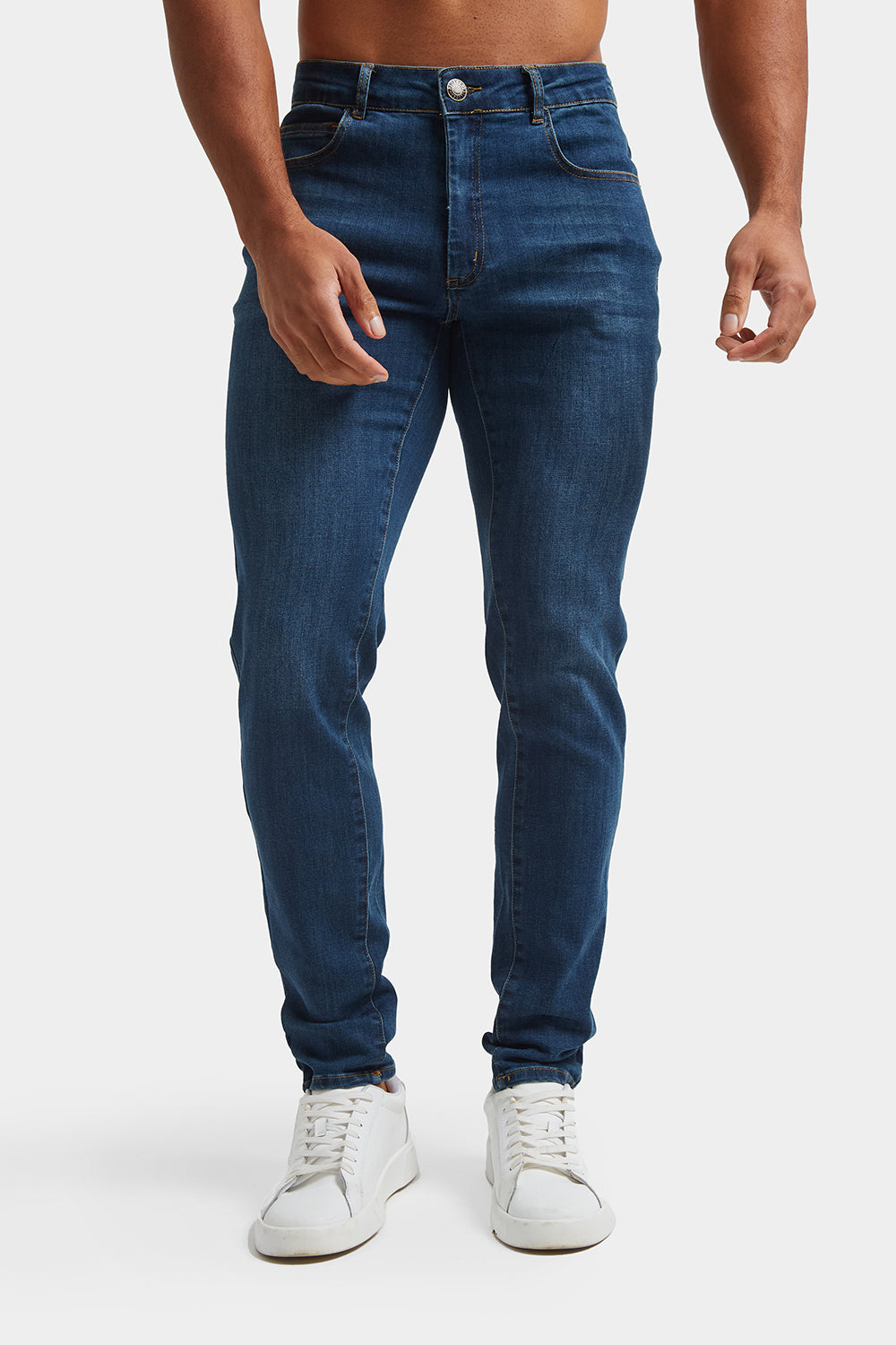 Athletic Fit Jeans in Dark Blue - TAILORED ATHLETE - USA