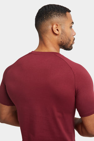 Athletic Fit T-shirt In Burgundy - TAILORED ATHLETE - USA
