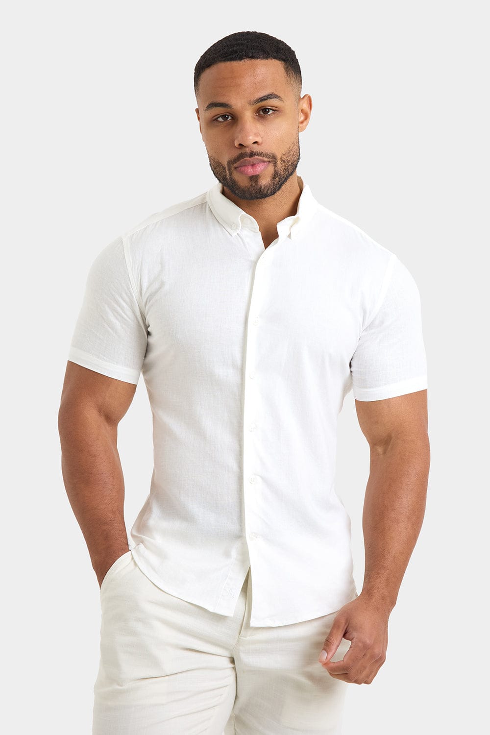 Short Sleeve Linen Blend Shirt in White - S Short Sleeve Linen Blend Shirt in White - S