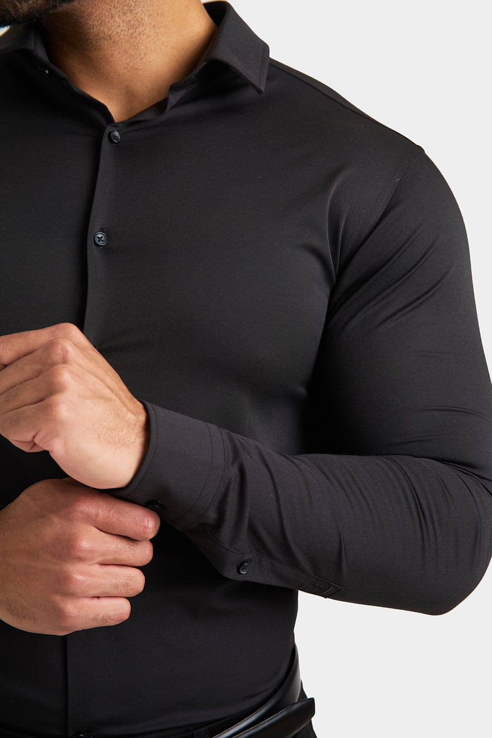 Athletic Fit Dress Shirt in Black - TAILORED ATHLETE