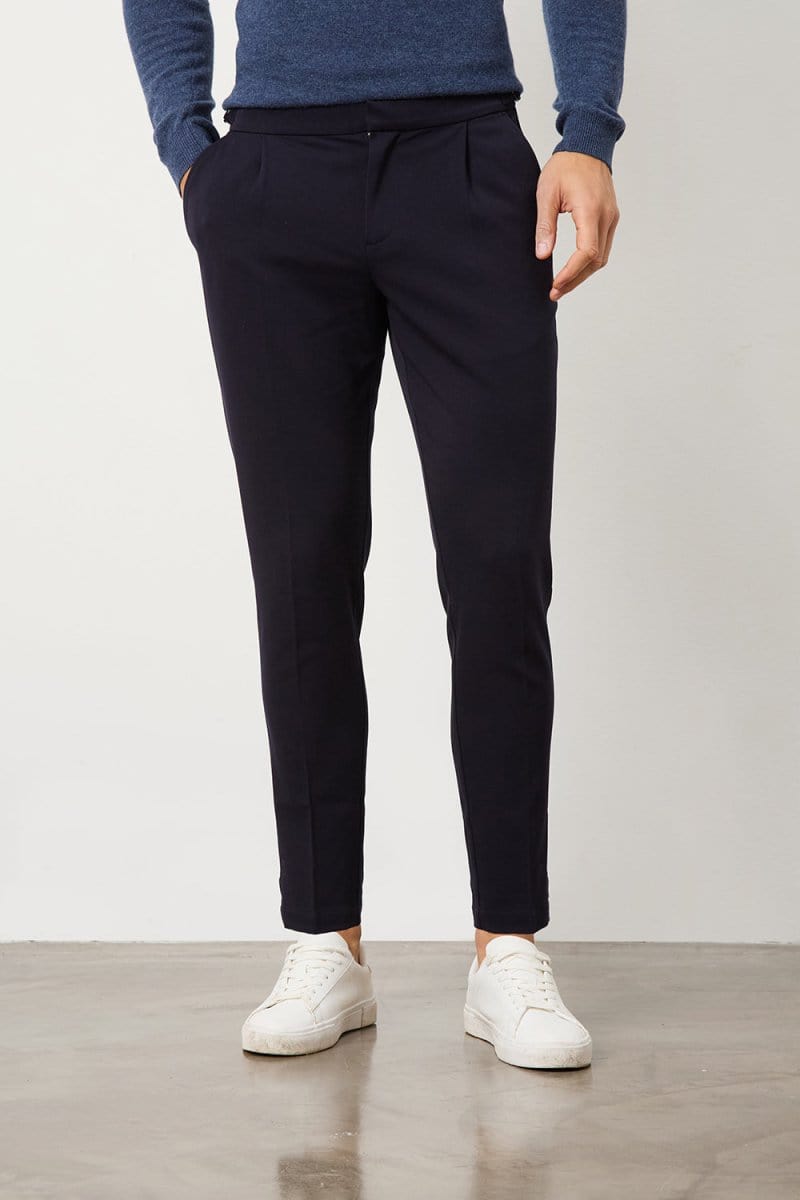 Pleat Side Adjuster Pants in Navy