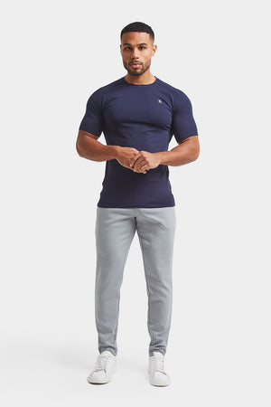 Relaxed Fit Tailored trousers - Dark grey - Men | H&M