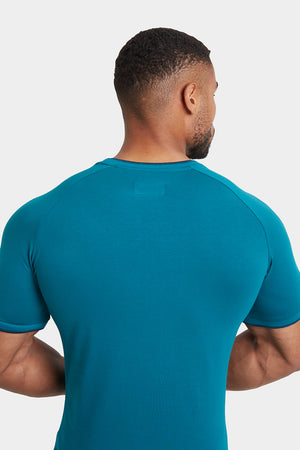 Tipped T-shirt in Peacock - TAILORED ATHLETE - USA