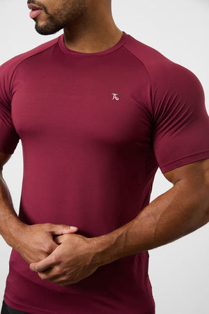 Training Top in Burgundy - TAILORED ATHLETE - USA