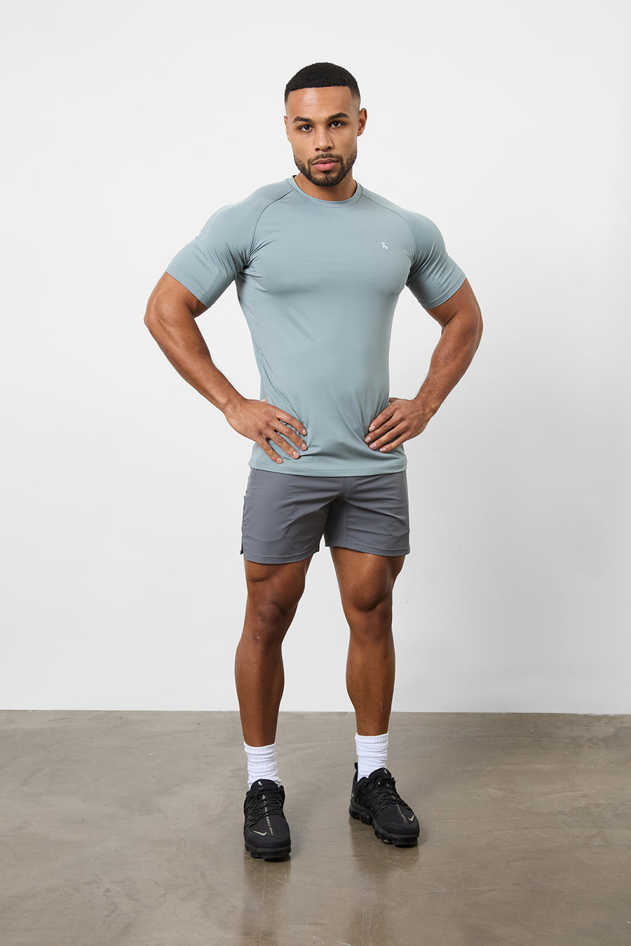 Training Top in Kale - TAILORED ATHLETE - USA