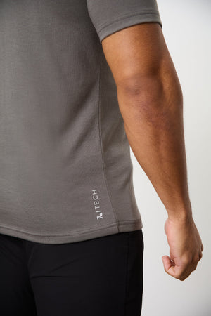 Essential Training Top in Charcoal - TAILORED ATHLETE - USA