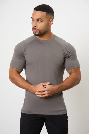 Essential Training Top in Charcoal - TAILORED ATHLETE - USA