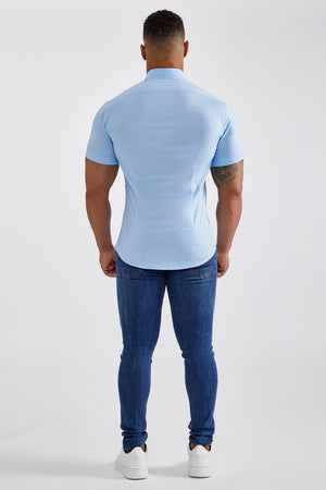 Essential Signature Shirt (SS) in Light Blue - TAILORED ATHLETE - USA