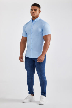 Essential Signature Shirt (SS) in Light Blue - TAILORED ATHLETE - USA