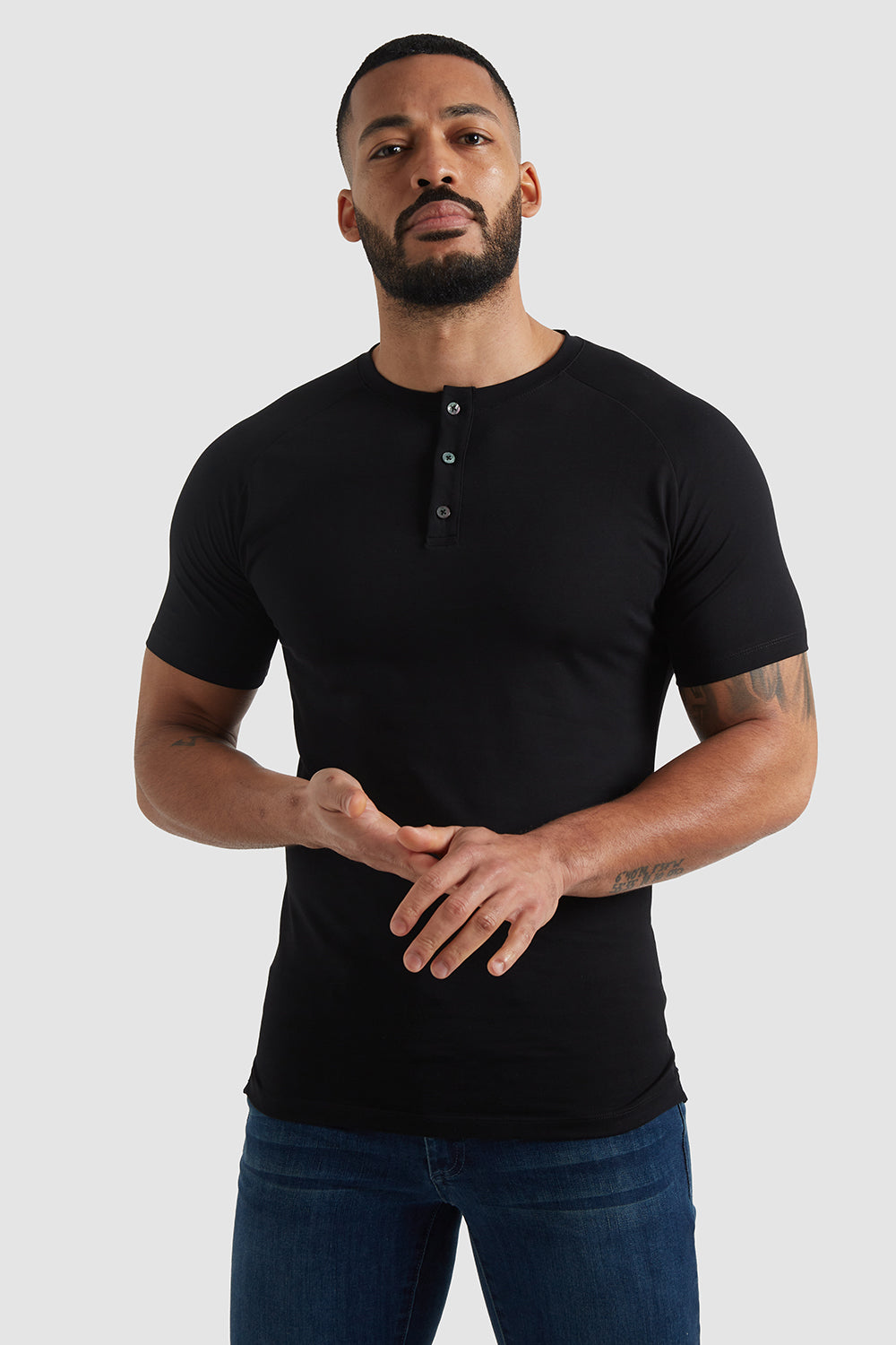 Everyday Henley In Black - TAILORED -