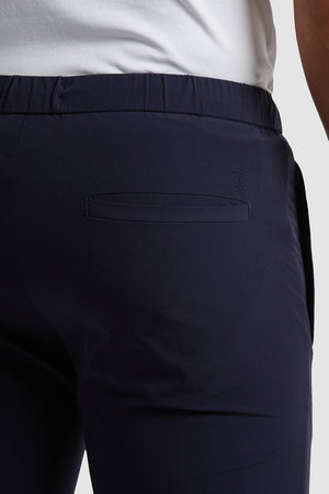 Hybrid Shorts in Navy - TAILORED ATHLETE - USA