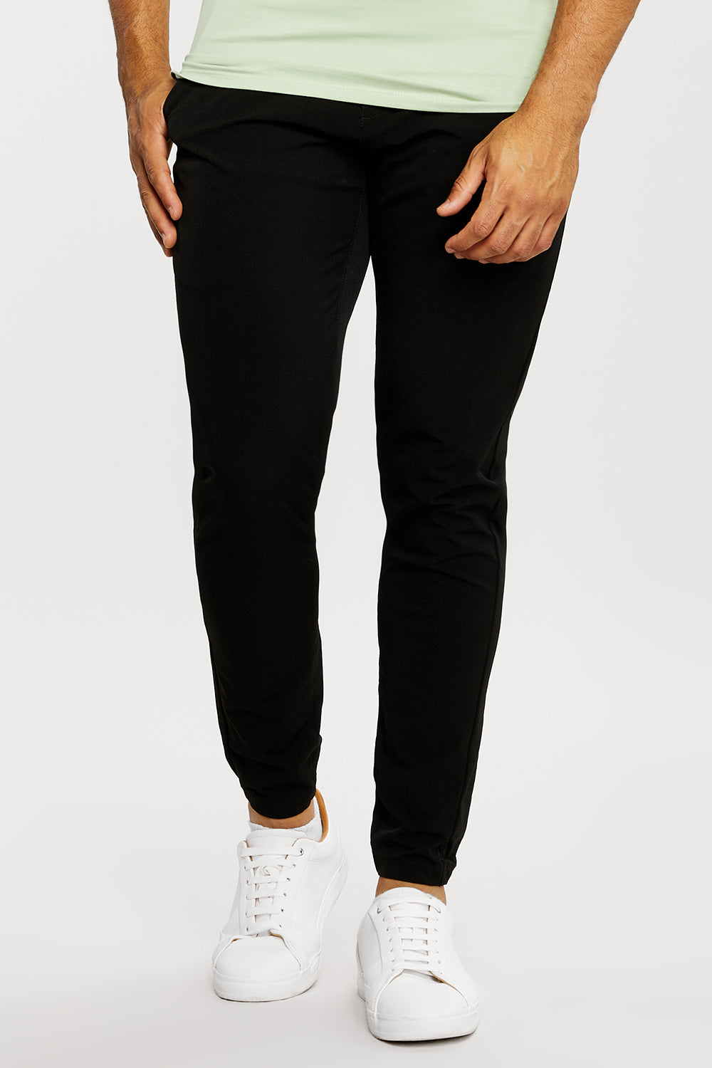 Everyday Tech Pants in Black - TAILORED ATHLETE - USA